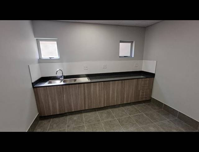INDUSTRIAL PROPERTY TO RENT IN SAMRAND BUSINESS PARK